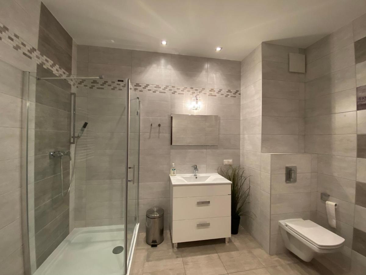 Two Rooms Apartment Triton Park Warschau Exterior foto